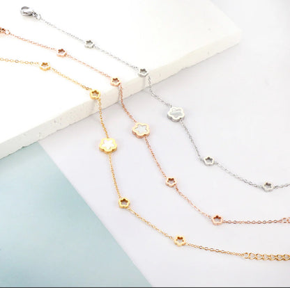 Peach Blossoms Hollow+A White Shell Peach Blossom Bracelet Stainless steel +18K Gold Plated